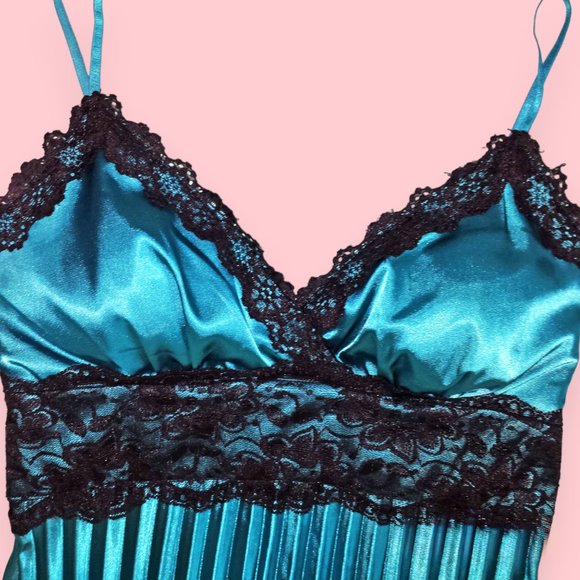 Teal Pleated Satin Dress with Black Lace NWOT S - Picture 4 of 8